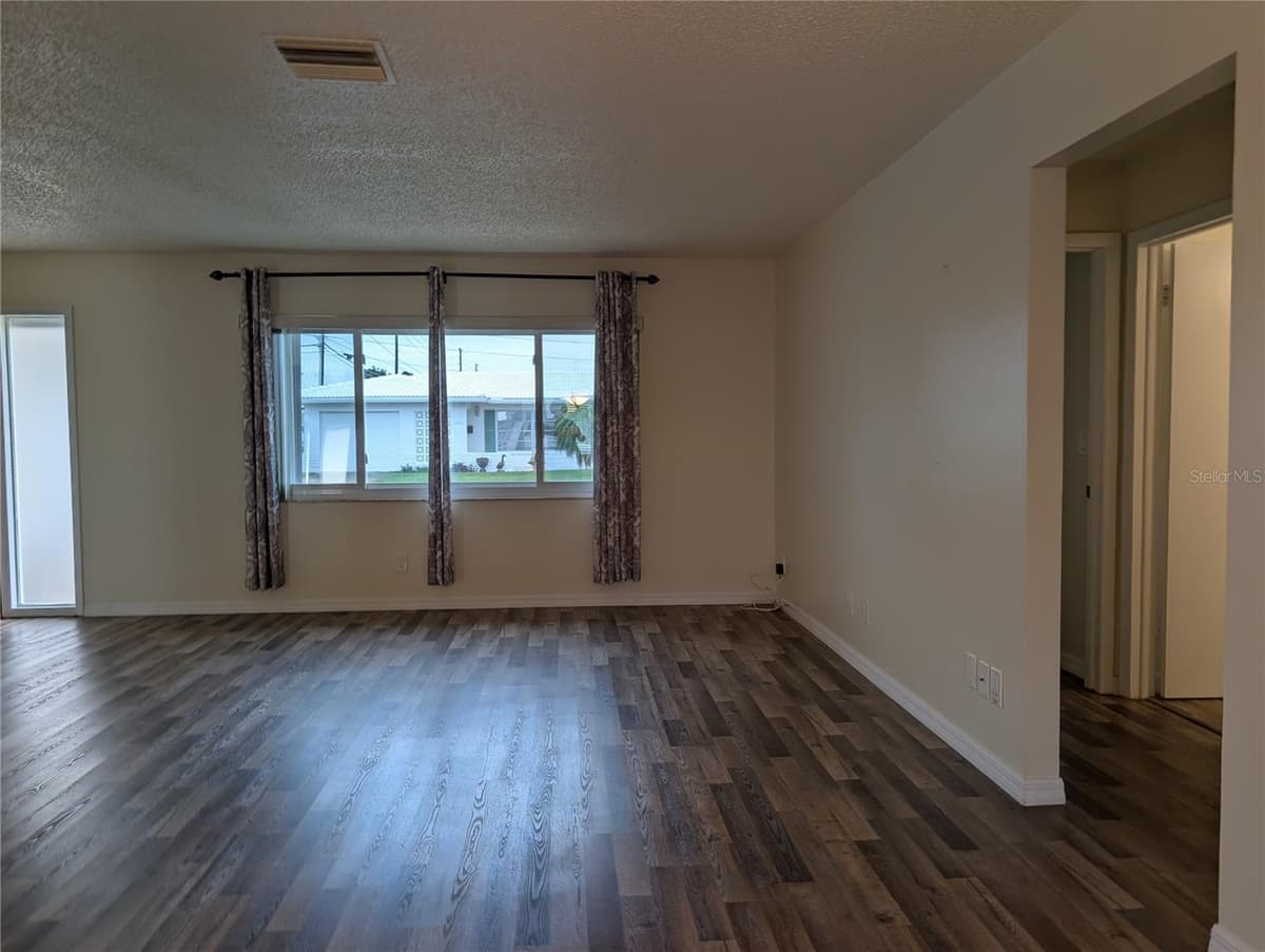 10188 45TH STREET — photo 10 of 60