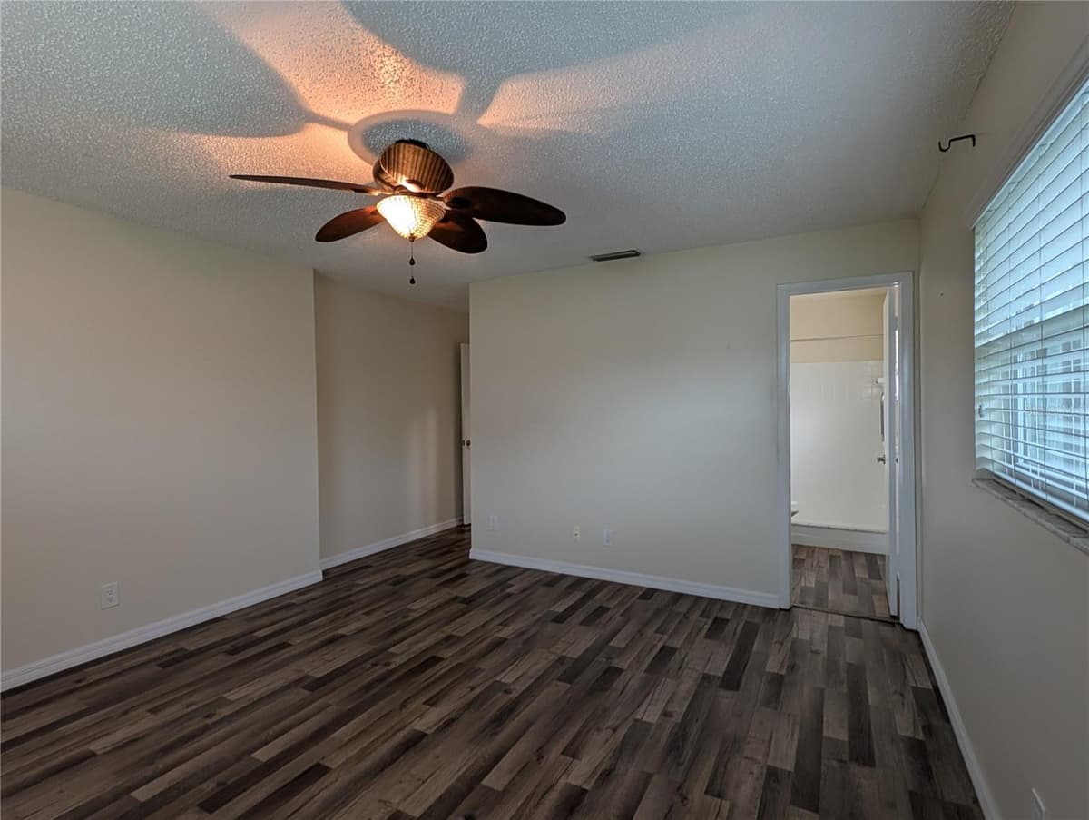 10188 45TH STREET — photo 13 of 60