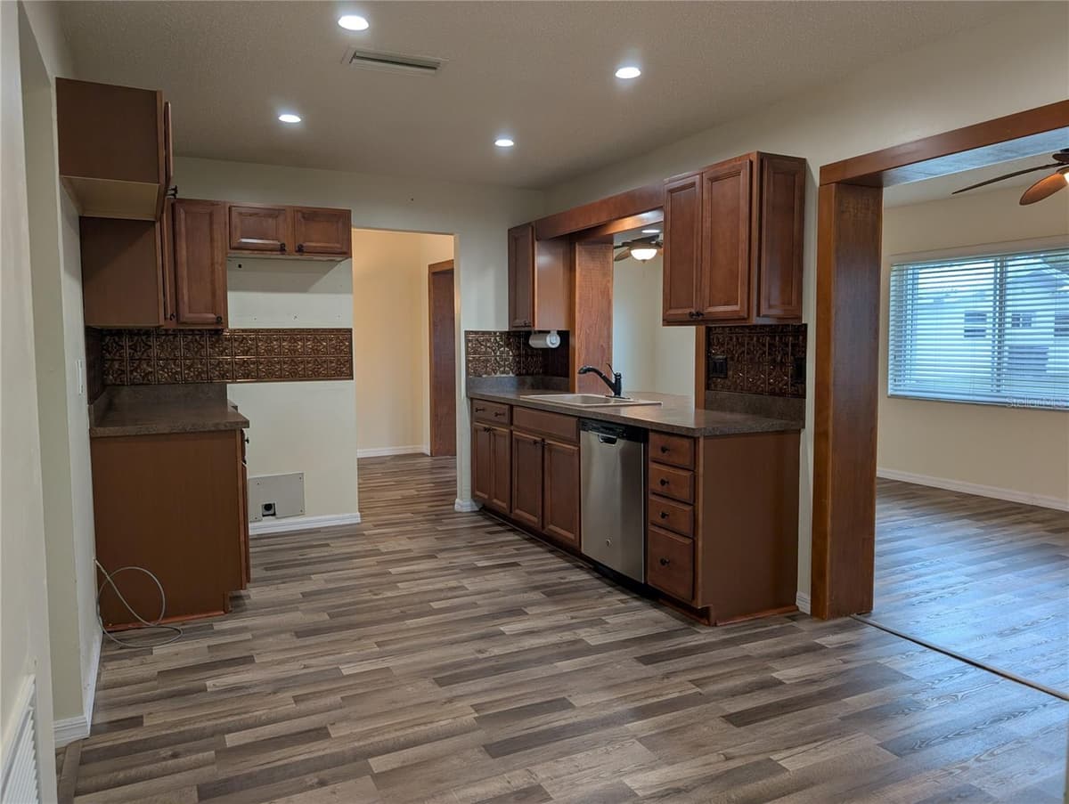 10188 45TH STREET — photo 30 of 60
