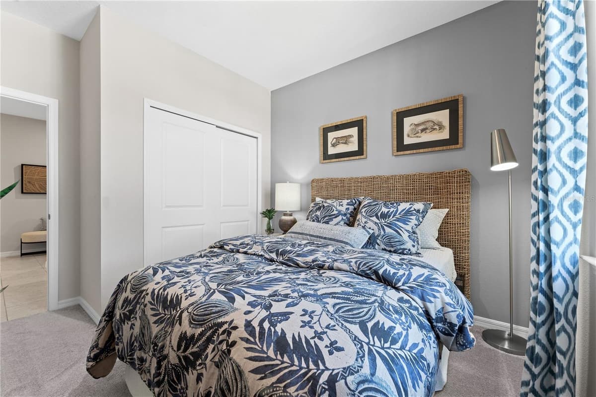 6751 WINTERBERRY DRIVE — photo 9 of 36