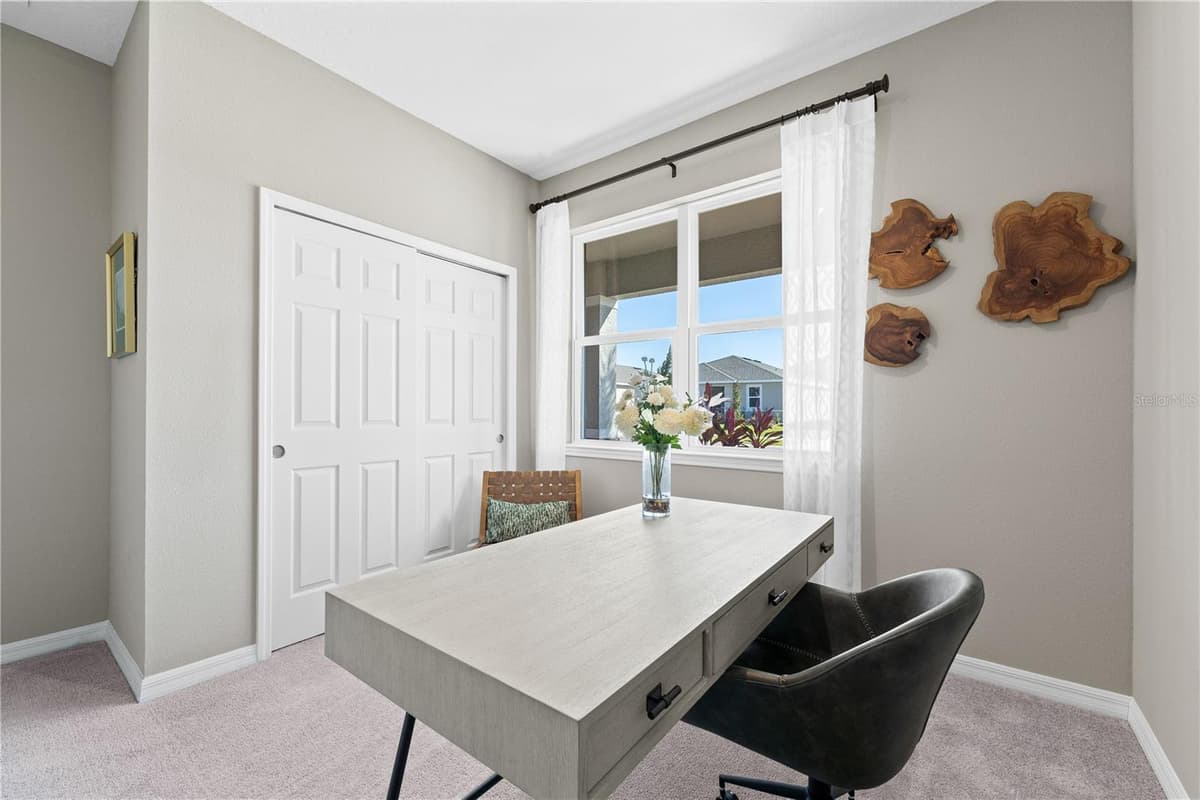 6751 WINTERBERRY DRIVE — photo 4 of 36
