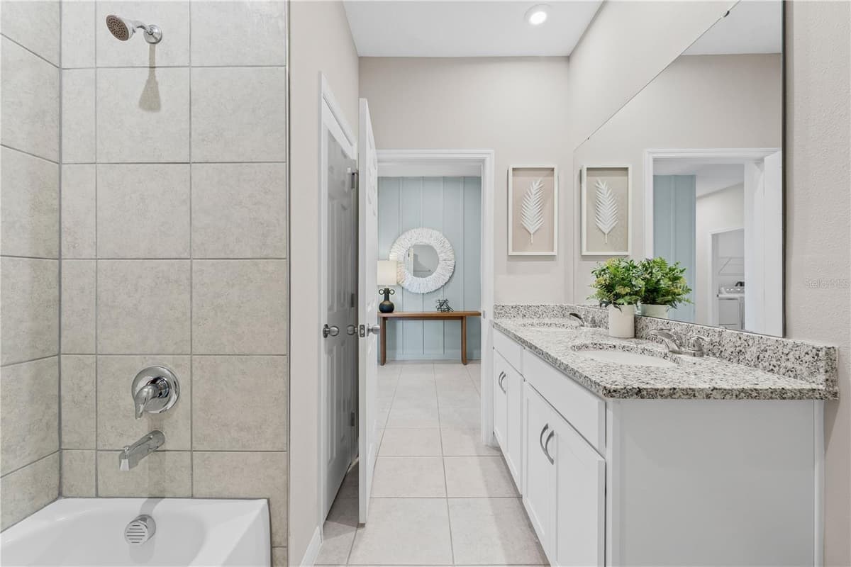 6751 WINTERBERRY DRIVE — photo 6 of 36