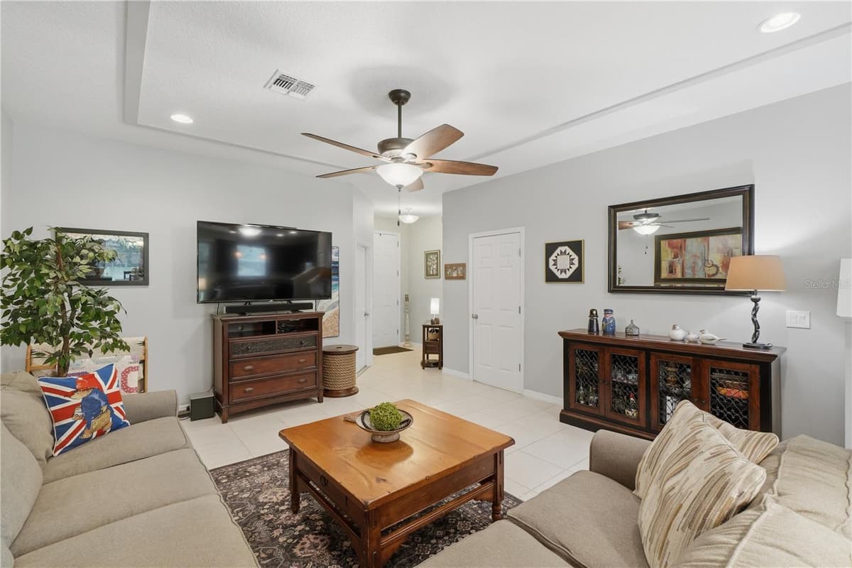 4844 CLIVEDEN LOOP — photo 8 of 42