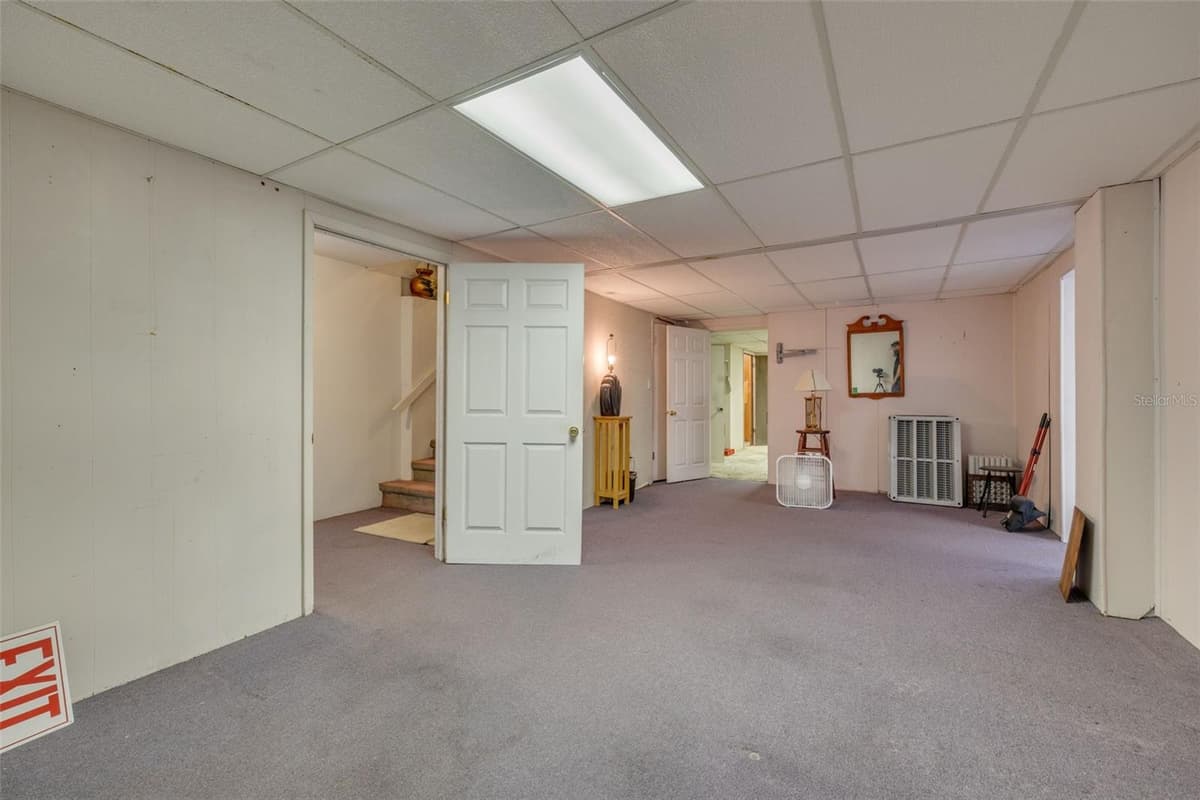 2865 BAY DRIVE — photo 16 of 38