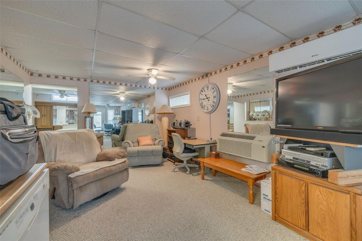 2865 BAY DRIVE — photo 33 of 38