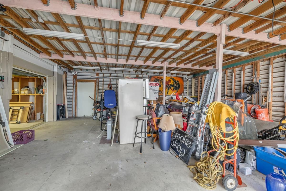 2865 BAY DRIVE — photo 24 of 38