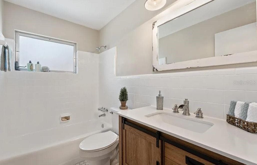 4325 ELLIOT AVENUE — photo 6 of 16