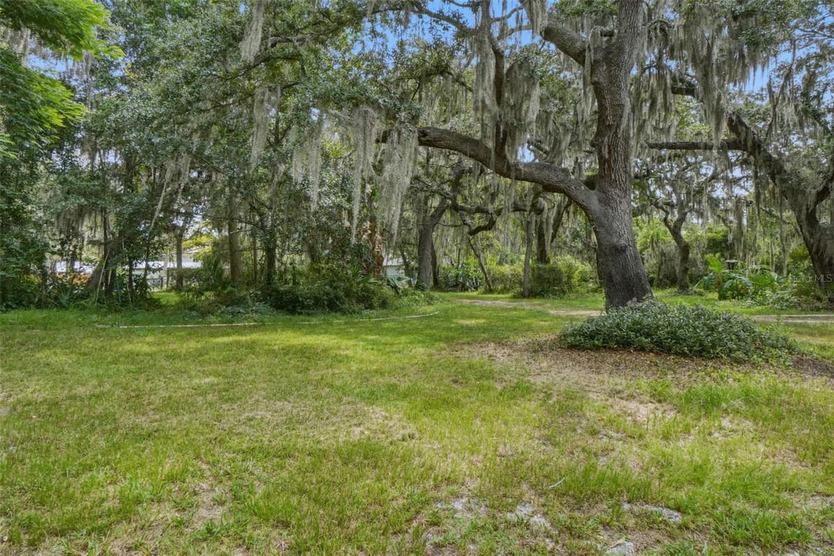2794 HOLIDAY WOODS DRIVE — photo 15 of 27