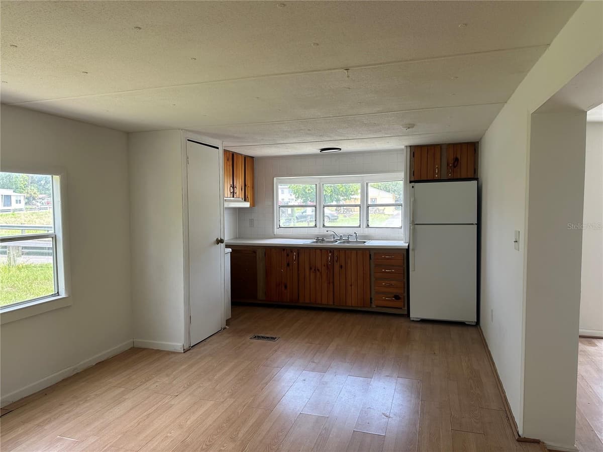 4150 66TH STREET — photo 10 of 17