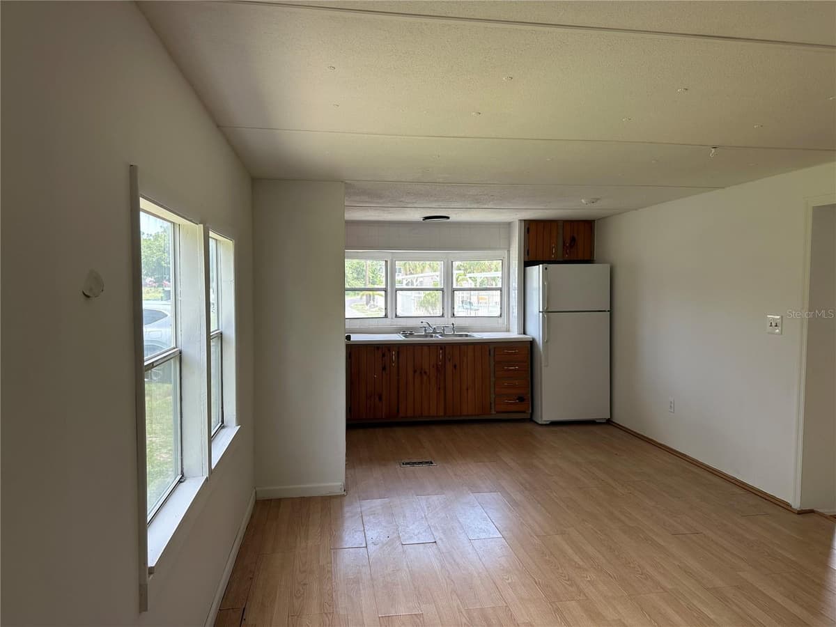 4150 66TH STREET — photo 9 of 17