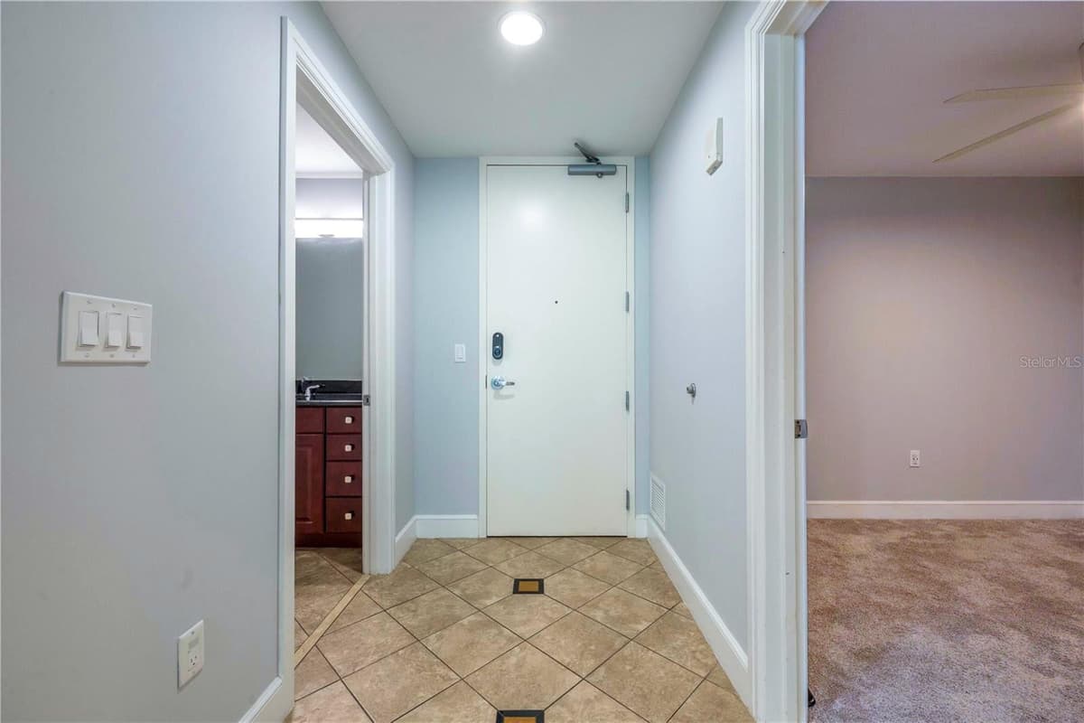 101 EOLA DRIVE — photo 15 of 30