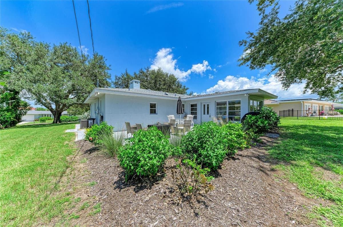 413 BAYCREST DRIVE — photo 41 of 62