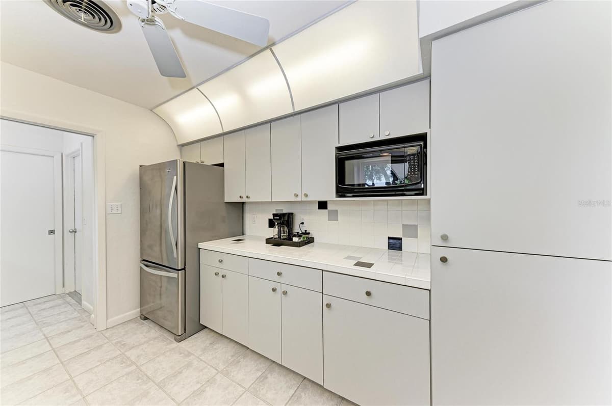413 BAYCREST DRIVE — photo 15 of 62