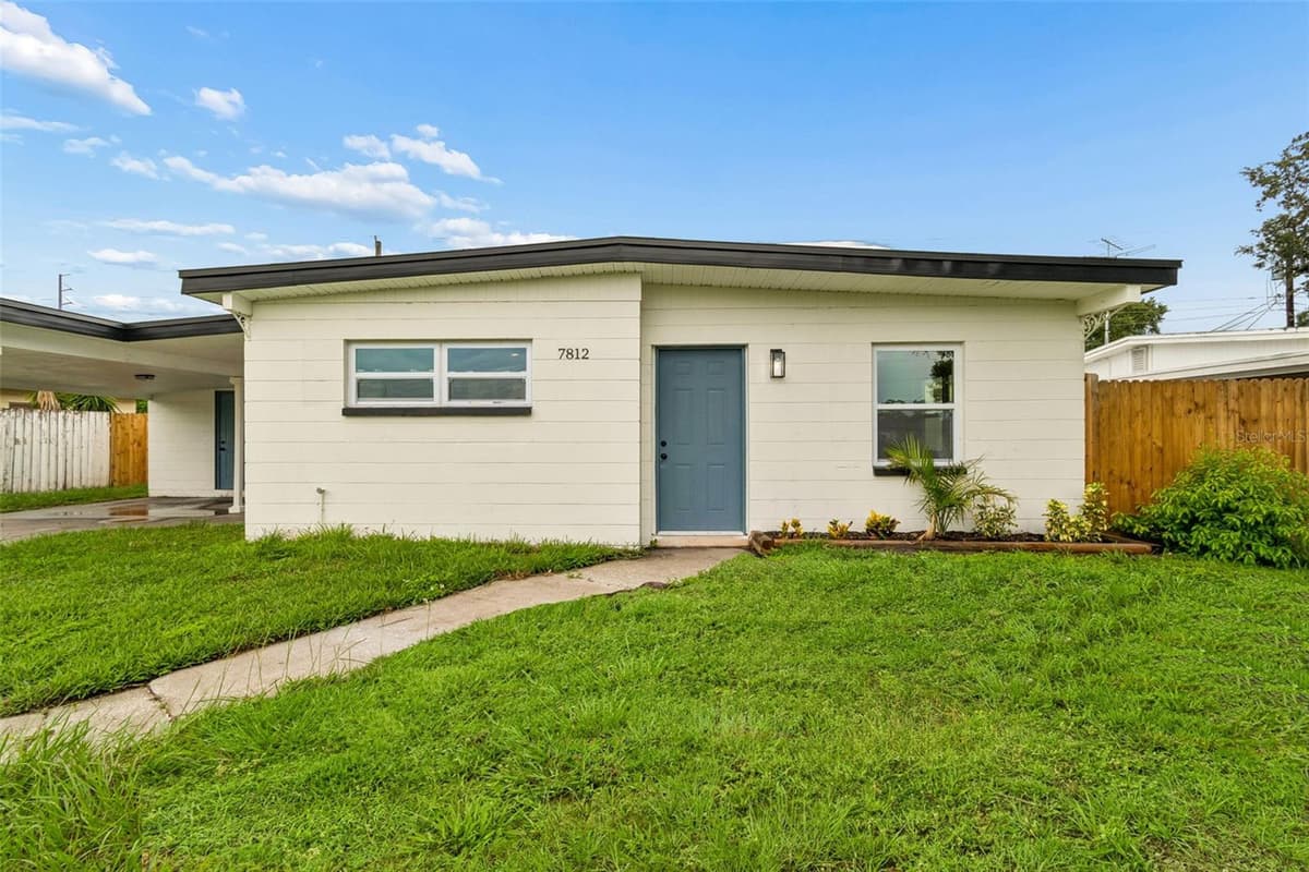 7812 EGYPT LAKE DRIVE — photo 4 of 55