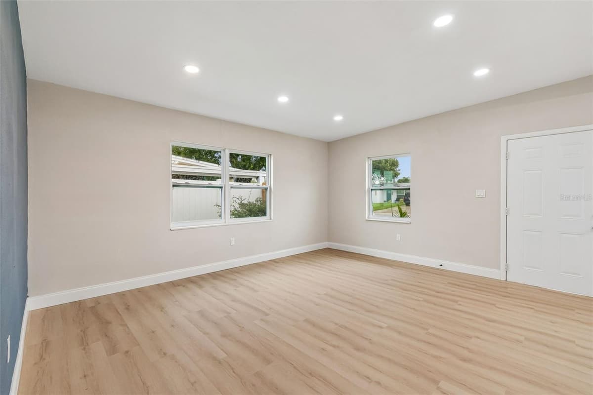 7812 EGYPT LAKE DRIVE — photo 20 of 55