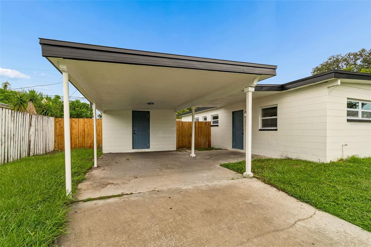 7812 EGYPT LAKE DRIVE — photo 3 of 55