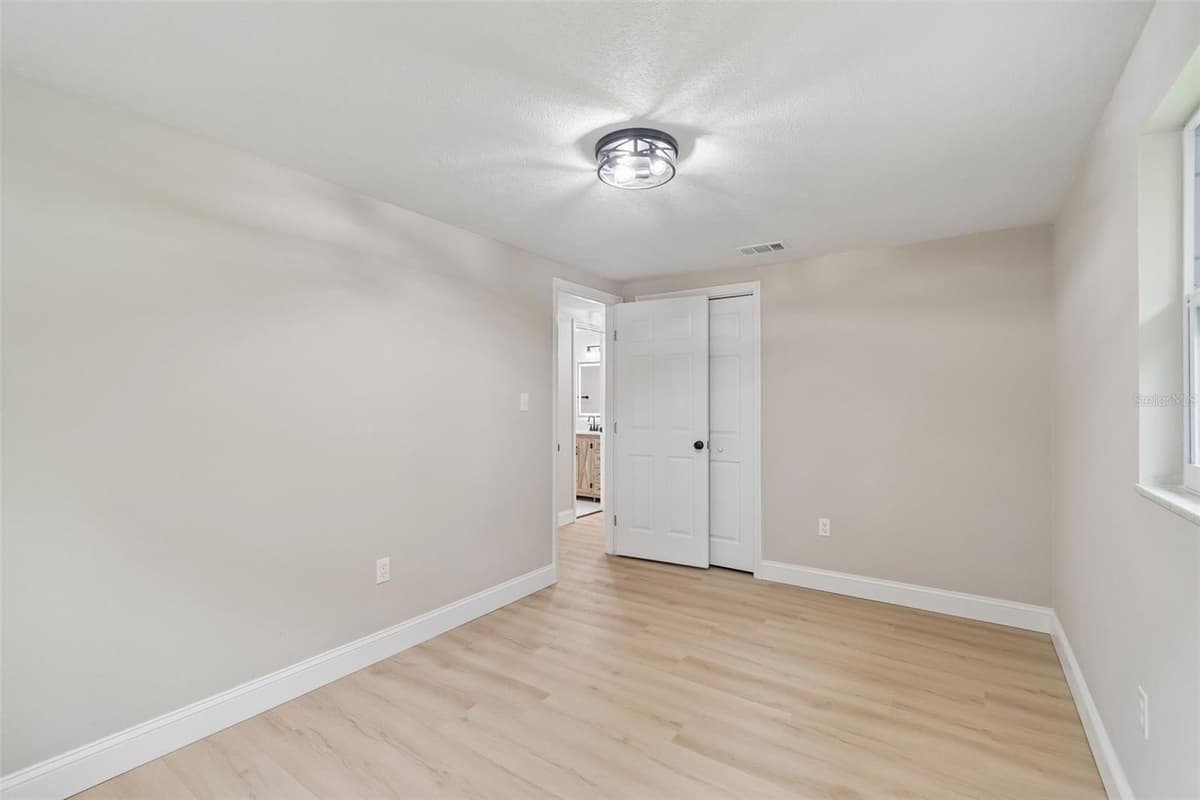 4504 ASHMORE DRIVE — photo 38 of 54
