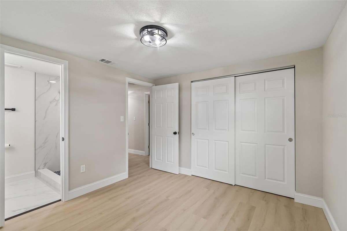 4504 ASHMORE DRIVE — photo 31 of 54