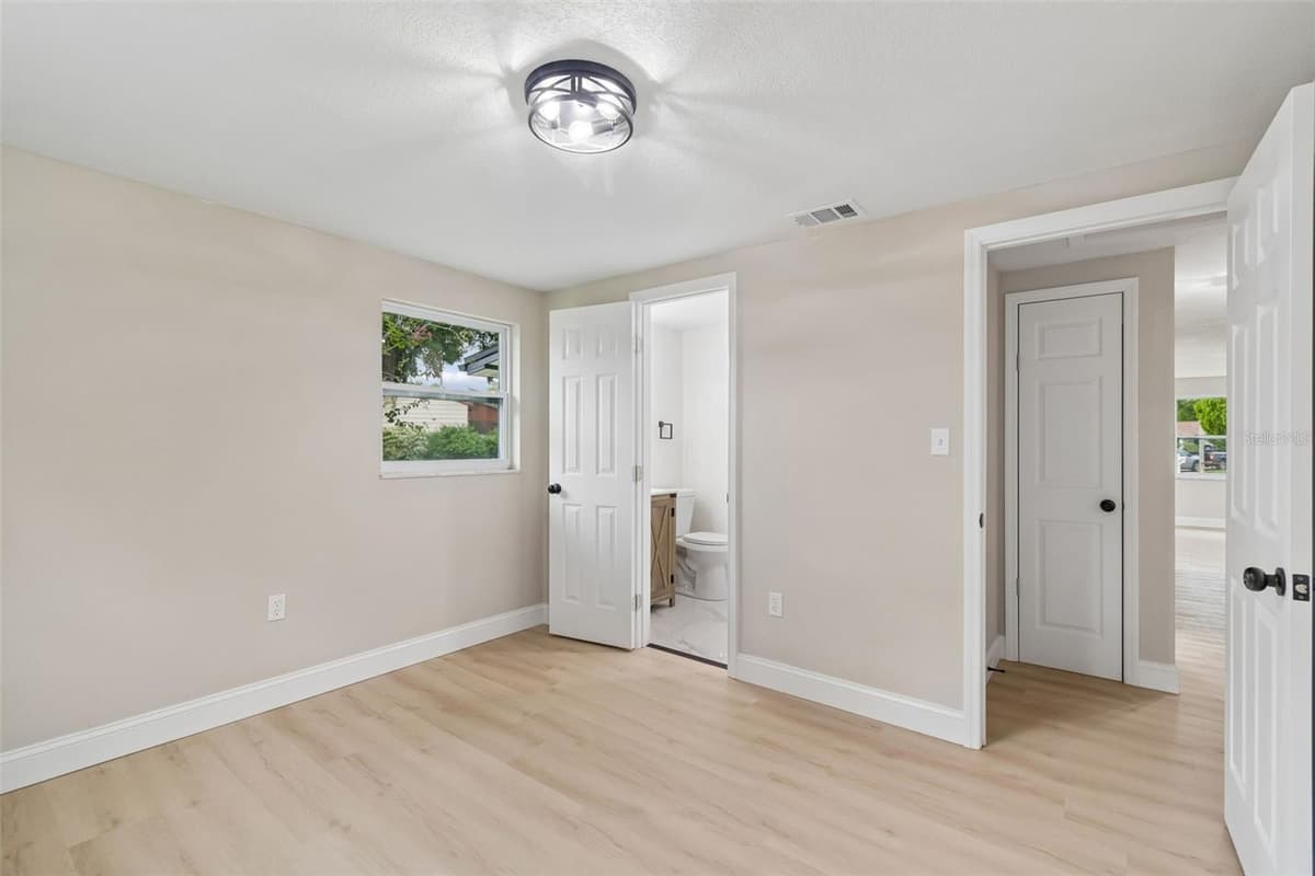 4504 ASHMORE DRIVE — photo 30 of 54