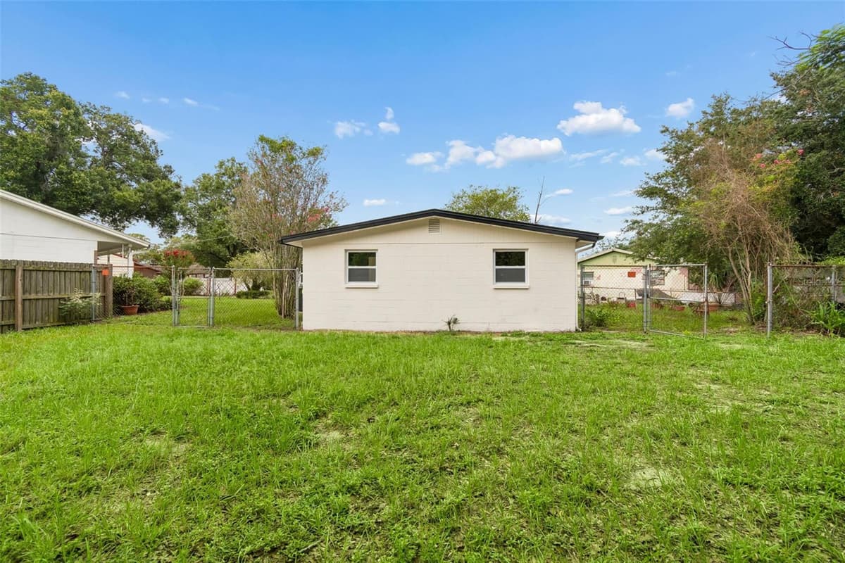 4504 ASHMORE DRIVE — photo 42 of 54