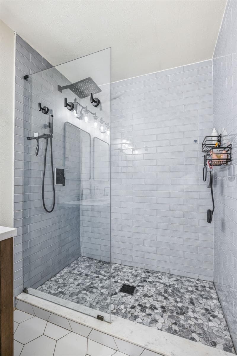 3913 WALLACE AVENUE — photo 16 of 25