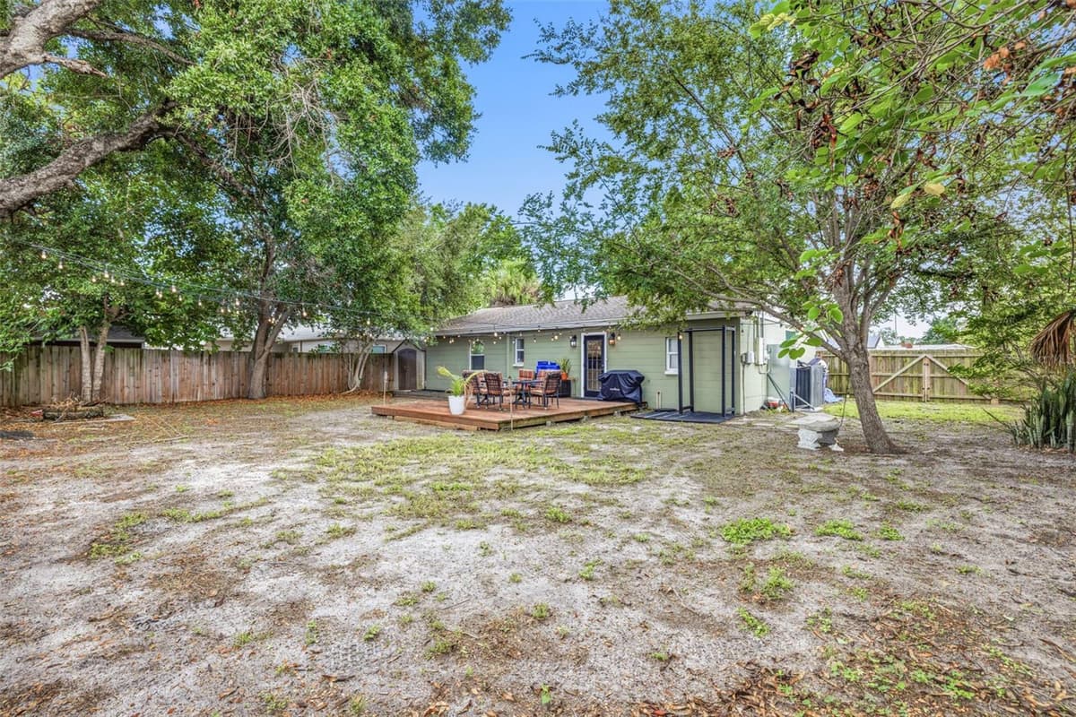 3913 WALLACE AVENUE — photo 24 of 25