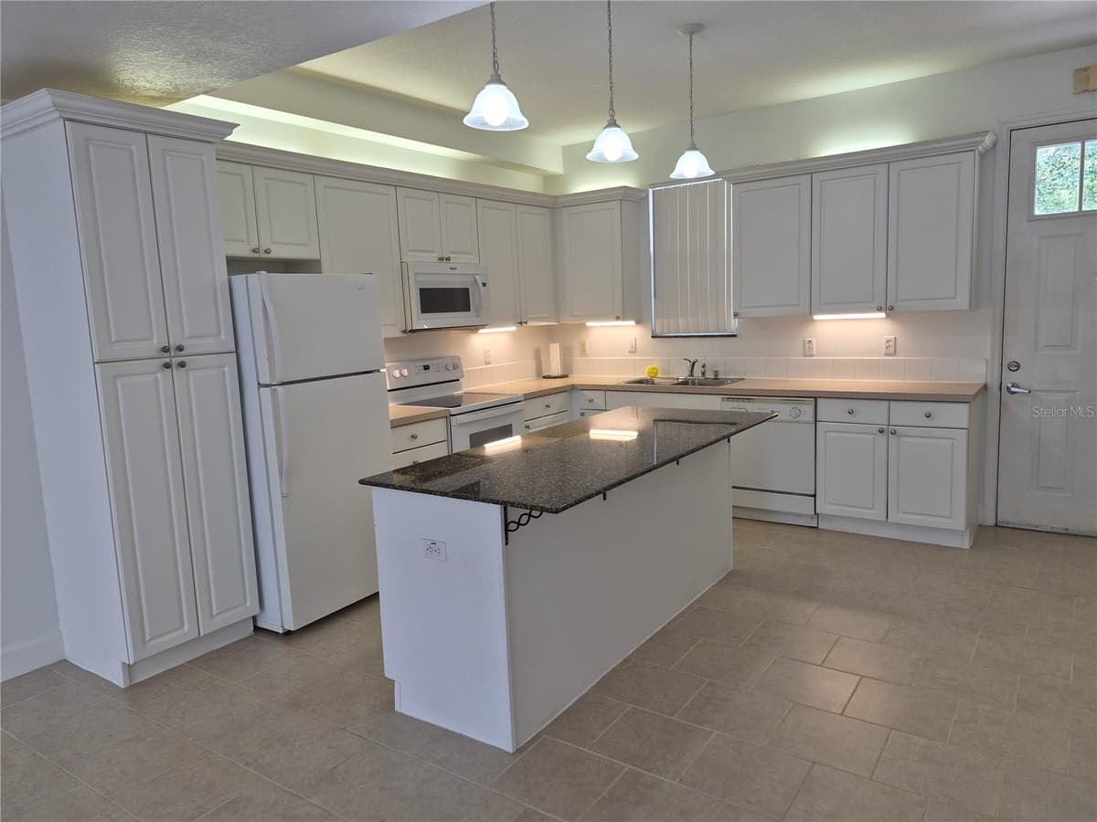2080 HERITAGE KEY BOULEVARD — photo 4 of 24