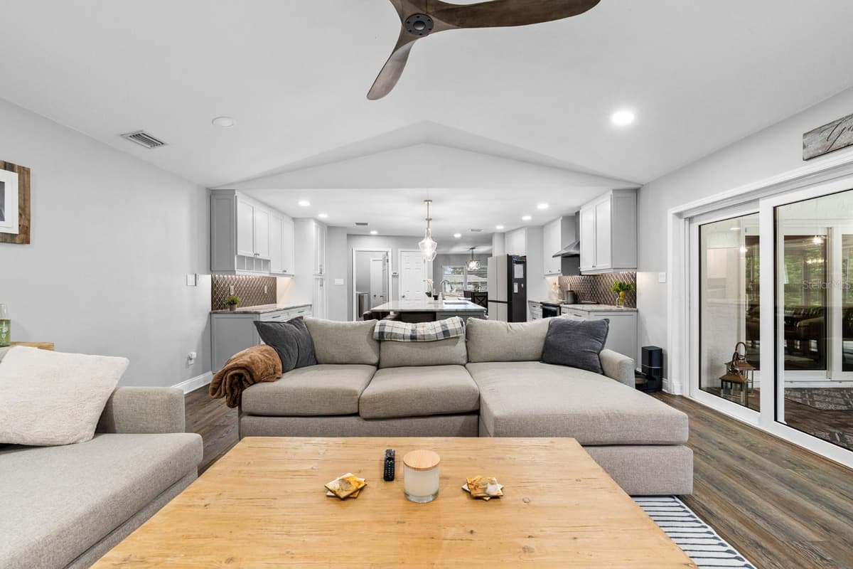 3906 BRAUN WAY — photo 15 of 41