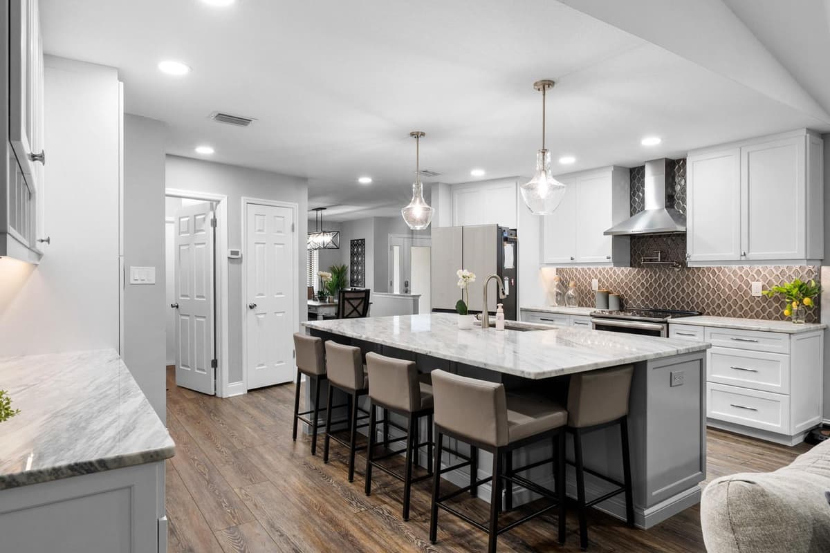 3906 BRAUN WAY — photo 7 of 41