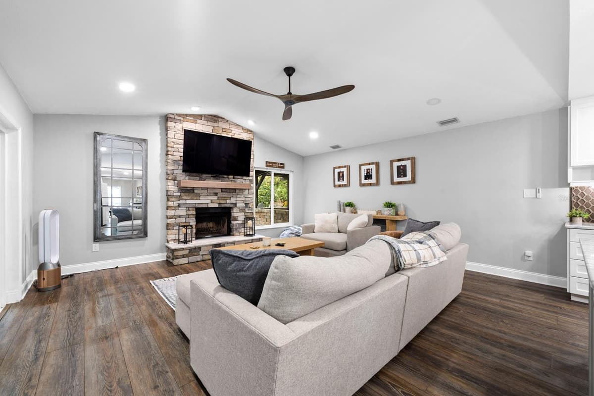 3906 BRAUN WAY — photo 17 of 41