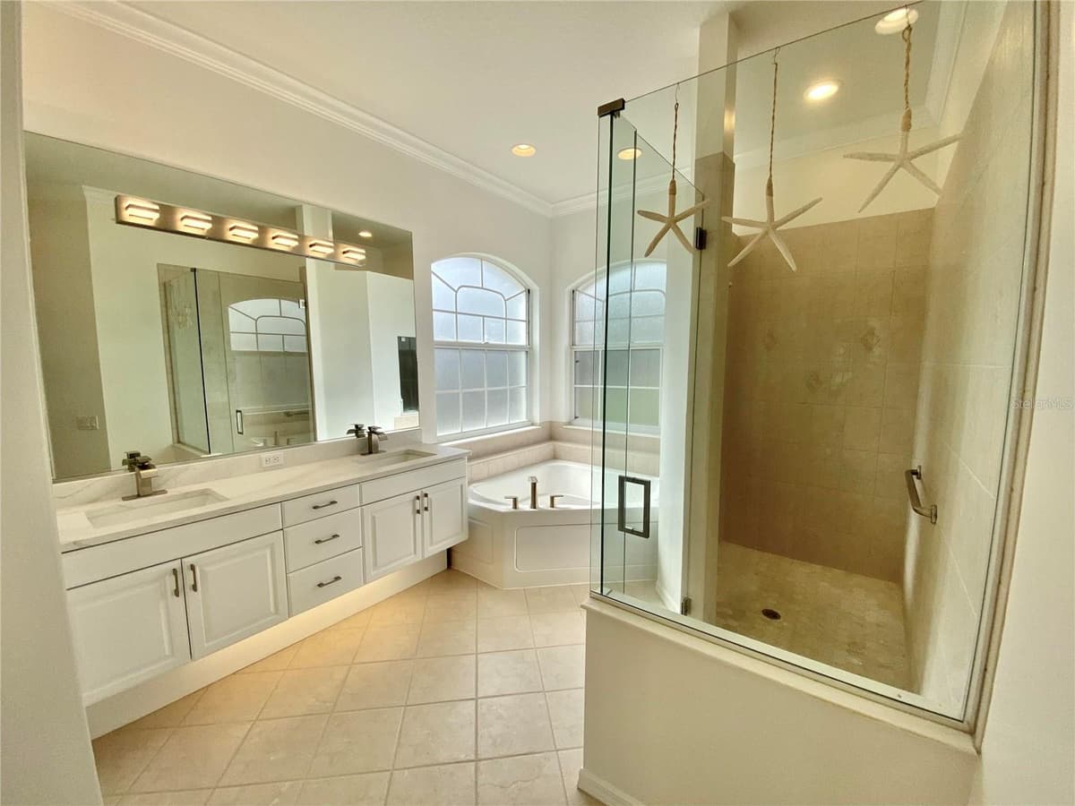 7468 ROXYE LANE — photo 17 of 64