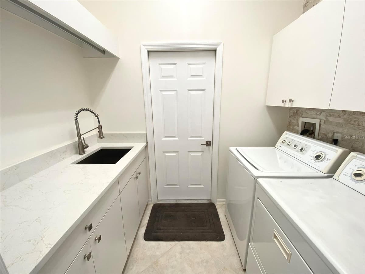 7468 ROXYE LANE — photo 44 of 64