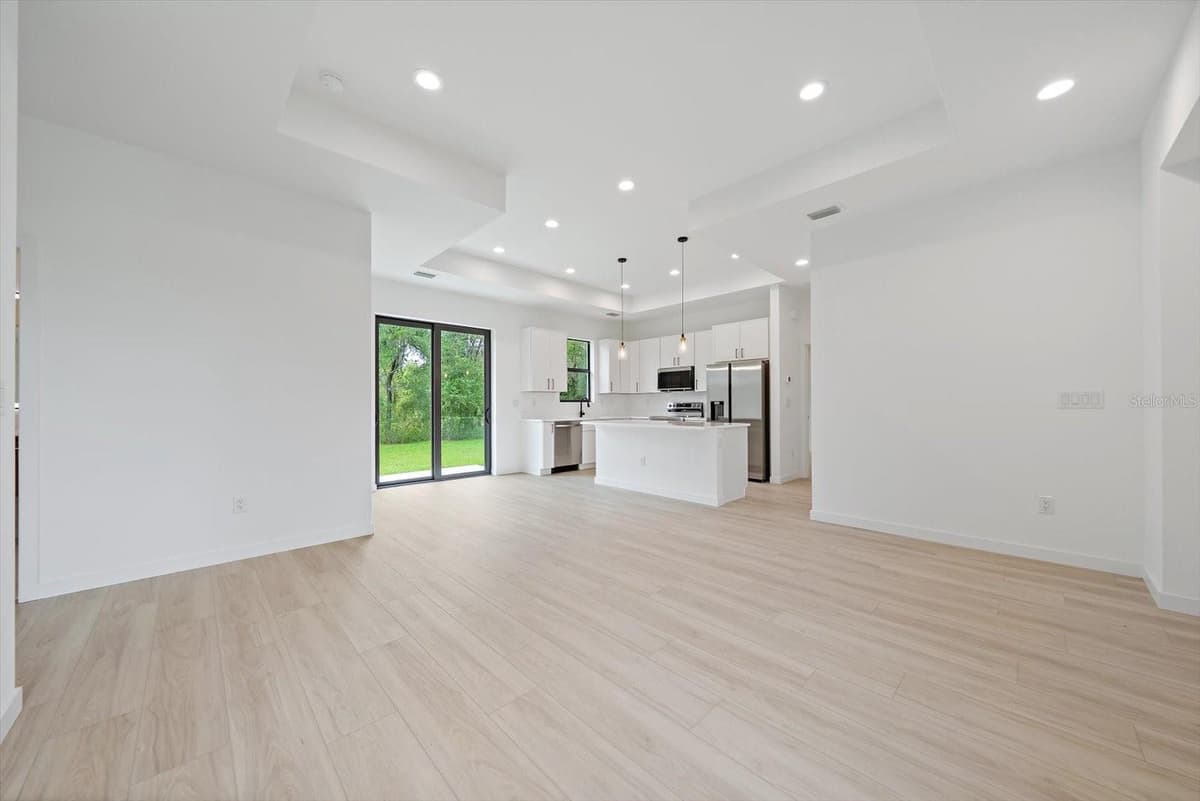 3938 ASCOT DRIVE — photo 14 of 29
