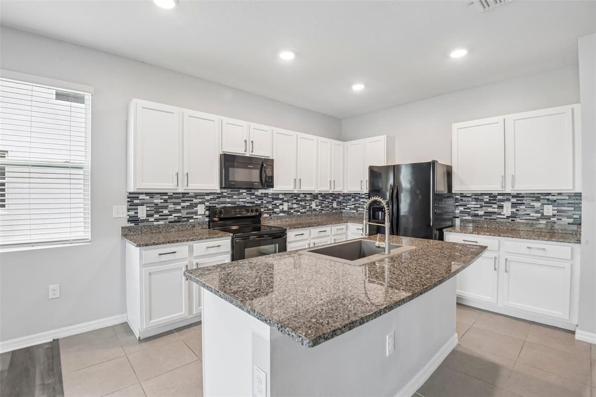 2685 SUNCOAST BLEND DRIVE — photo 10 of 56