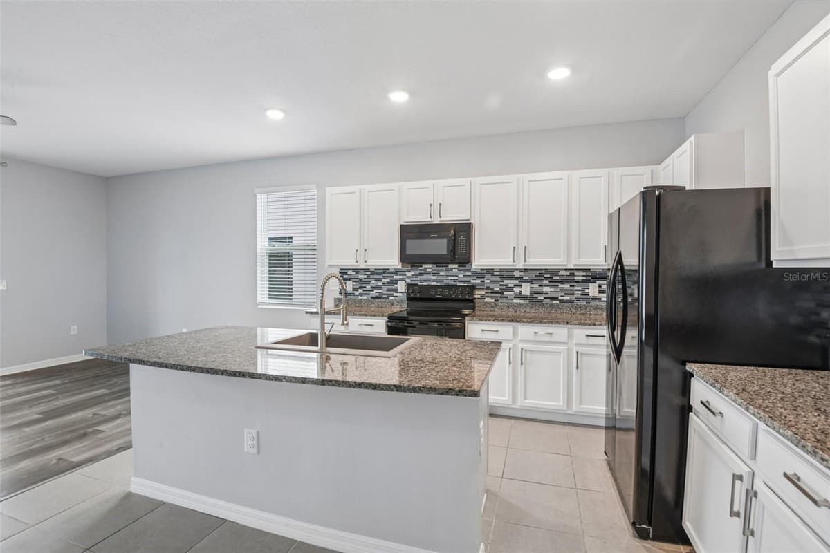 2685 SUNCOAST BLEND DRIVE — photo 11 of 56