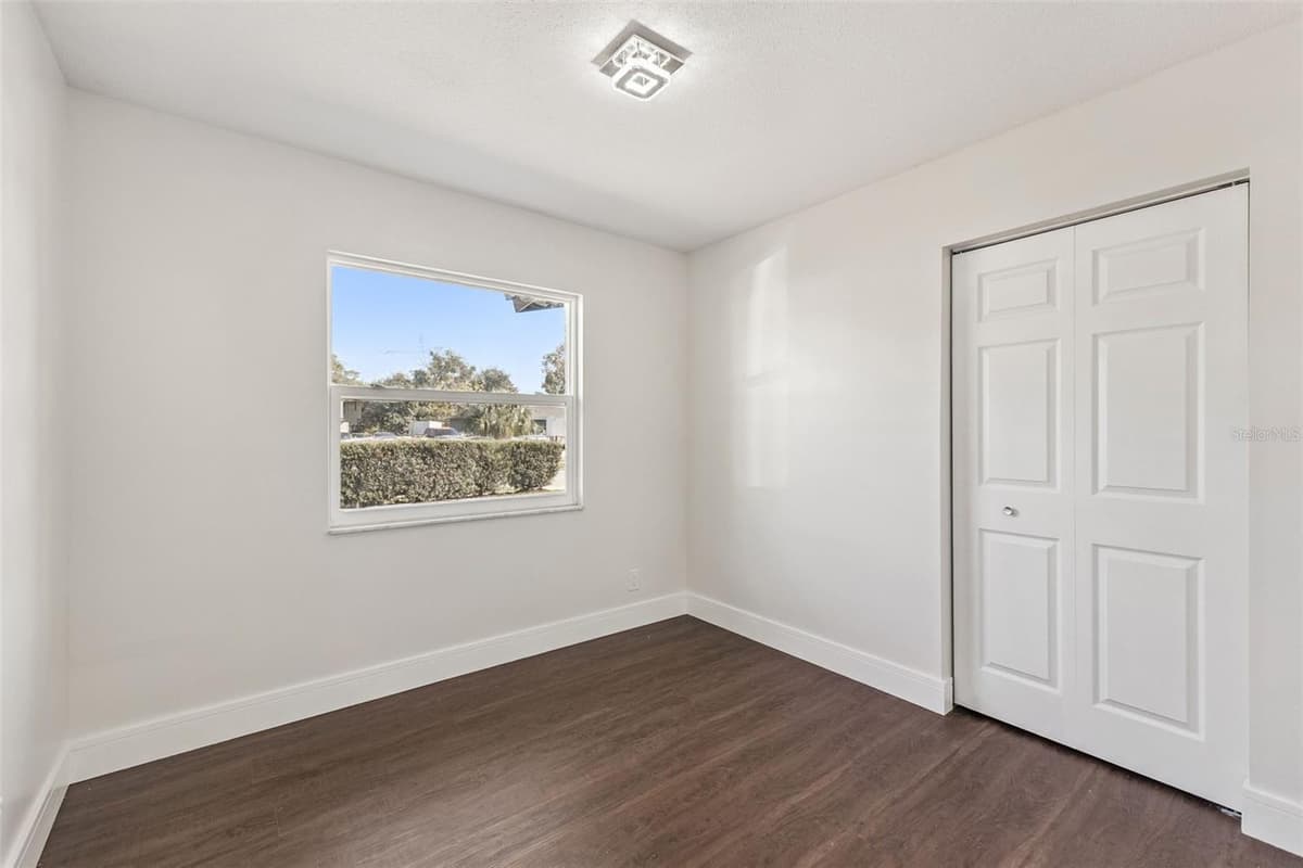 1070 LIBBY COURT — photo 10 of 20