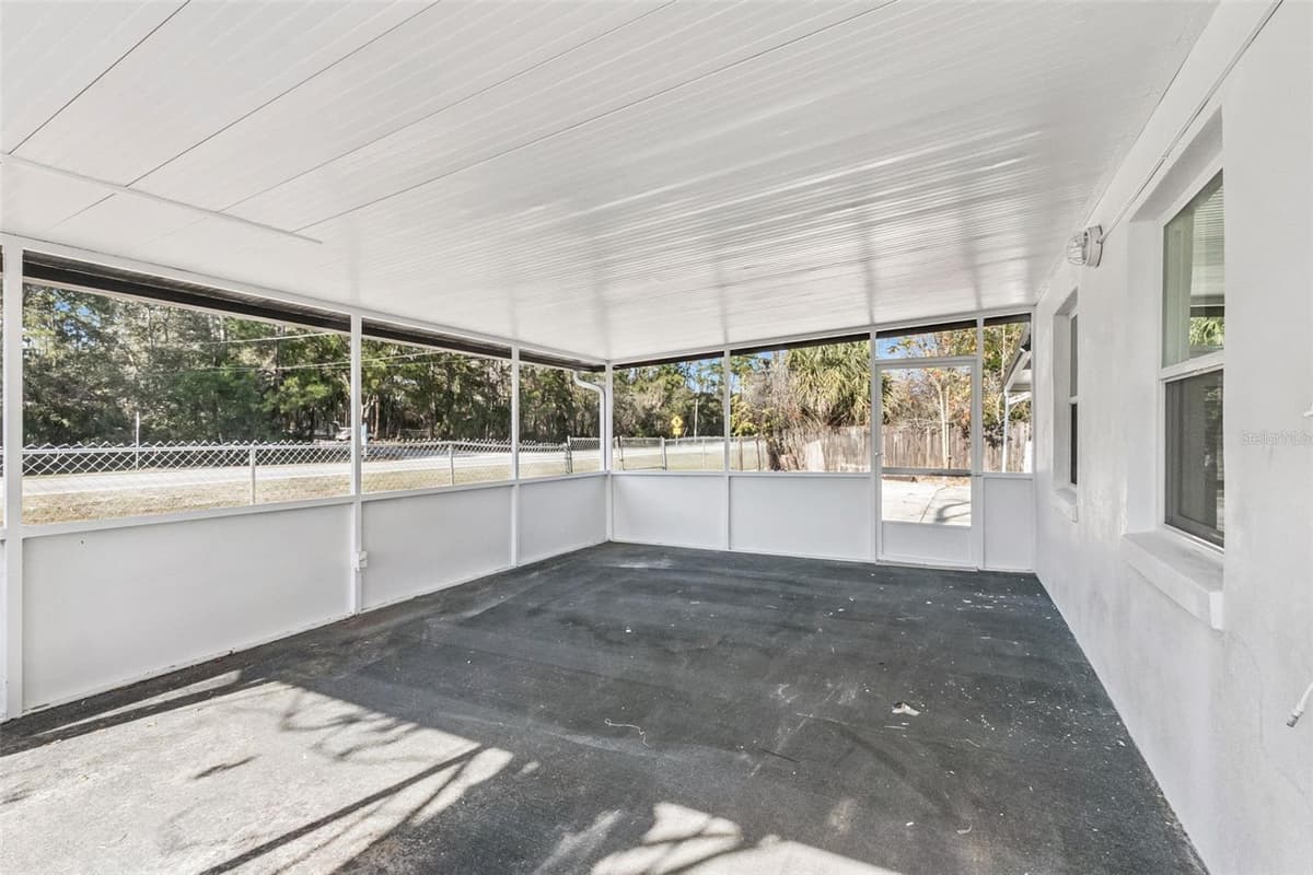 1070 LIBBY COURT — photo 15 of 20