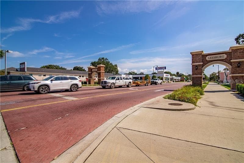 1219 W MAIN STREET — photo 4 of 4