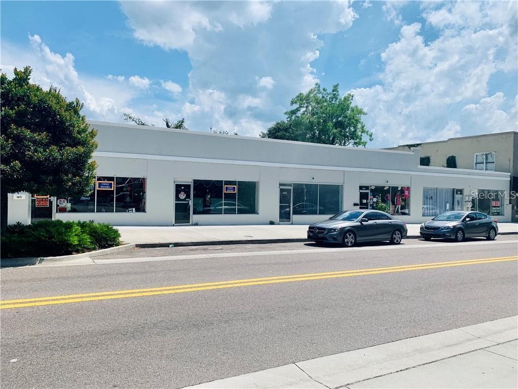 1219 W MAIN STREET — photo 1 of 4