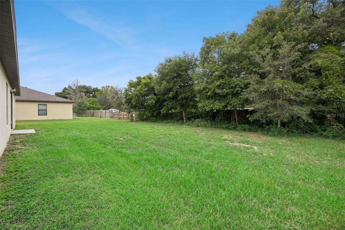 35685 ROSE MOSS AVENUE — photo 30 of 39