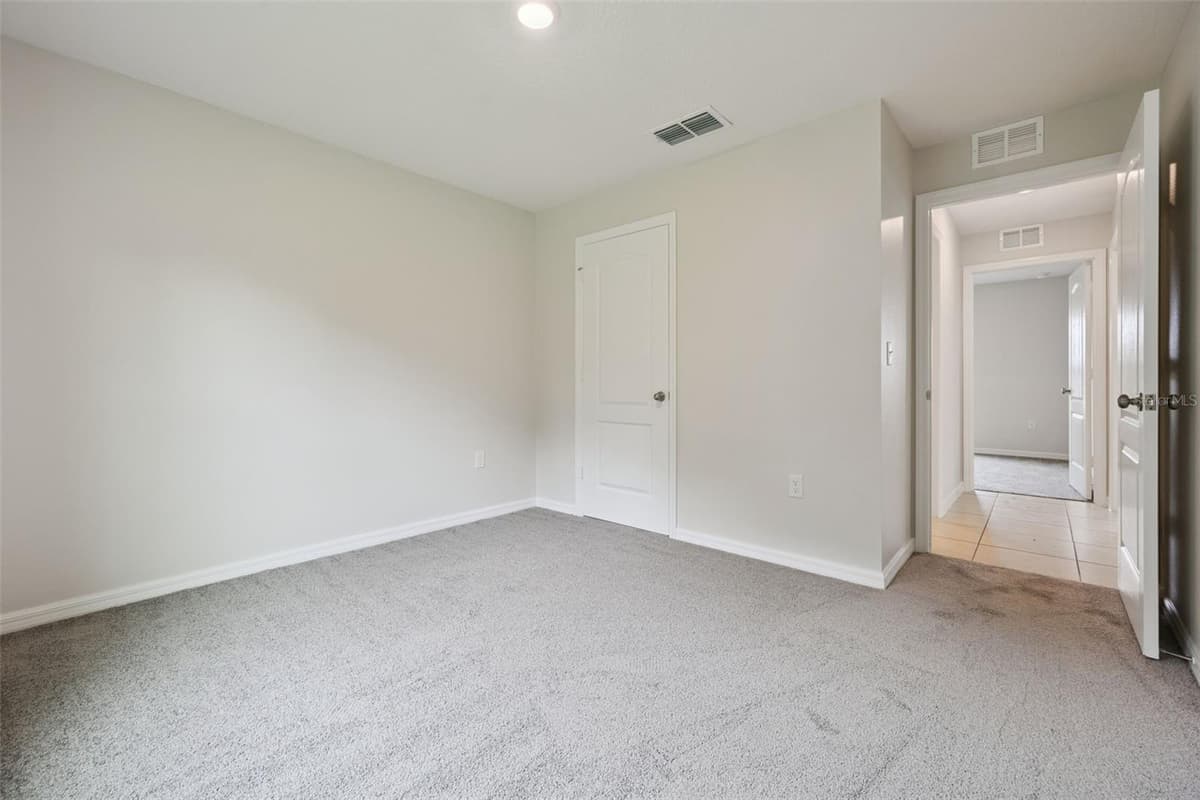 35685 ROSE MOSS AVENUE — photo 15 of 39