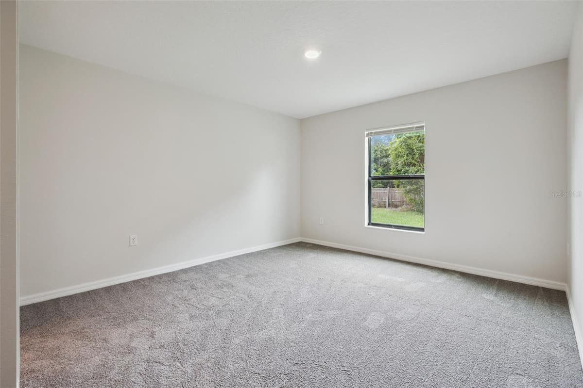 35685 ROSE MOSS AVENUE — photo 18 of 39
