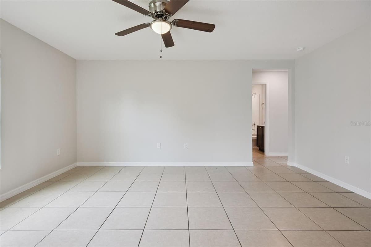 35685 ROSE MOSS AVENUE — photo 13 of 39