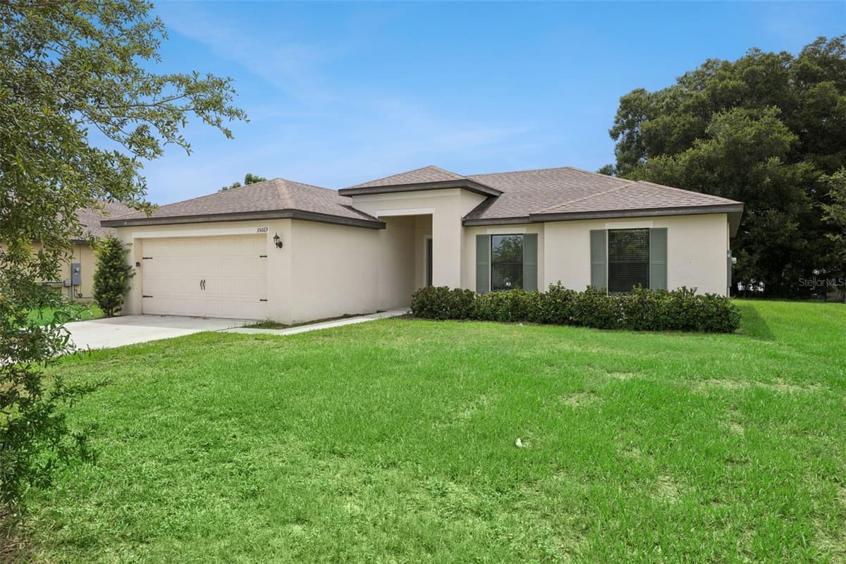 35669 ROSE MOSS AVENUE — photo 4 of 38