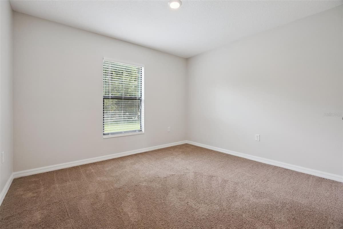 35669 ROSE MOSS AVENUE — photo 20 of 38