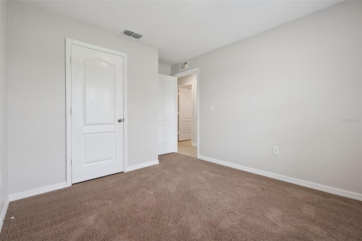 35669 ROSE MOSS AVENUE — photo 17 of 38