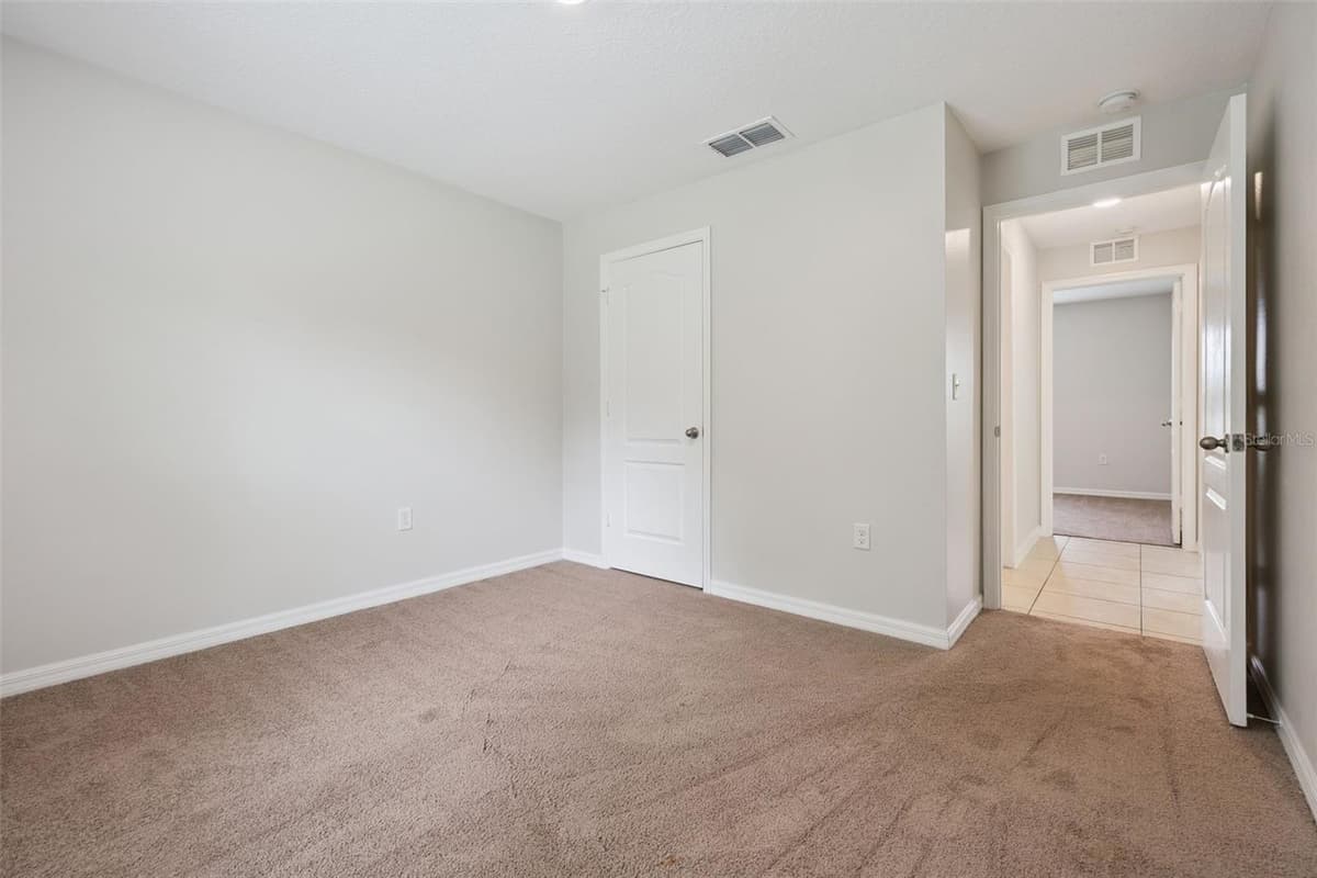 35669 ROSE MOSS AVENUE — photo 15 of 38