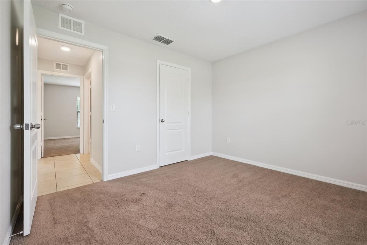 35669 ROSE MOSS AVENUE — photo 13 of 38