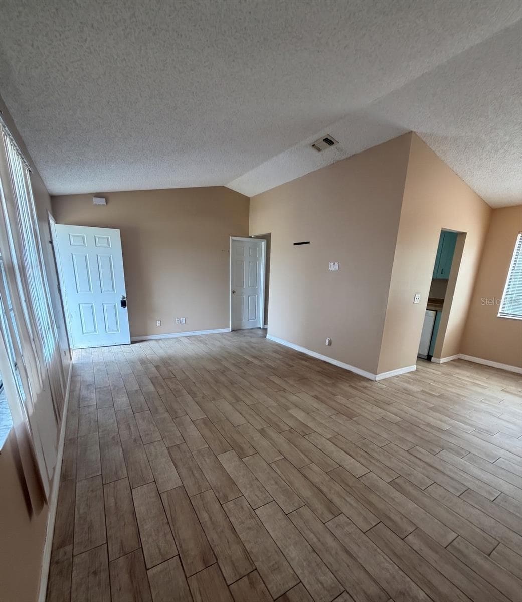 1726 MONTICELLO STREET — photo 11 of 25