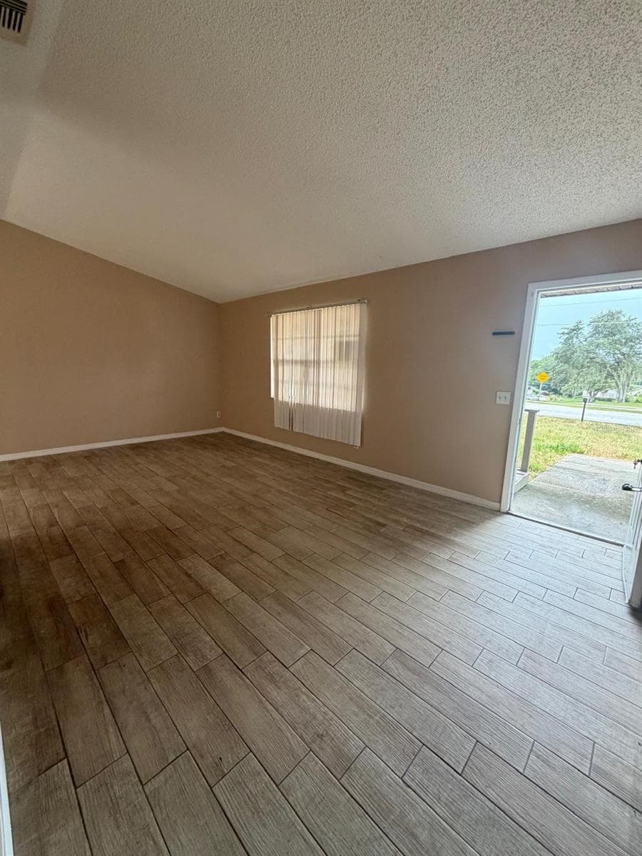 1726 MONTICELLO STREET — photo 12 of 25